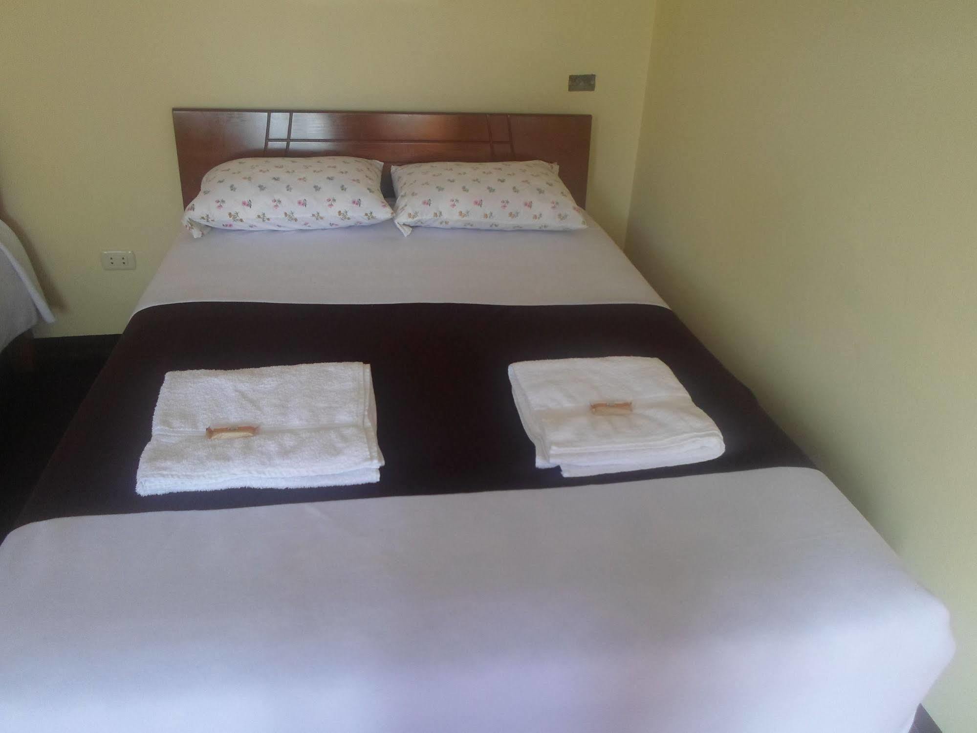 Hostal Casa Del Montanista Huaraz  Εξωτερικό φωτογραφία