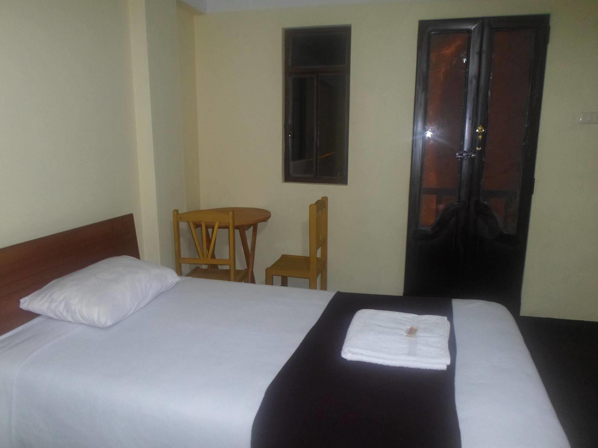 Hostal Casa Del Montanista Huaraz  Εξωτερικό φωτογραφία